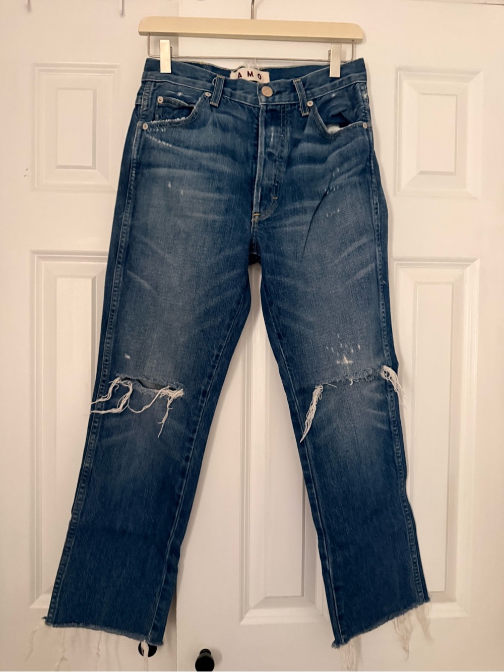 Amo Distressed Blue Jeans 26